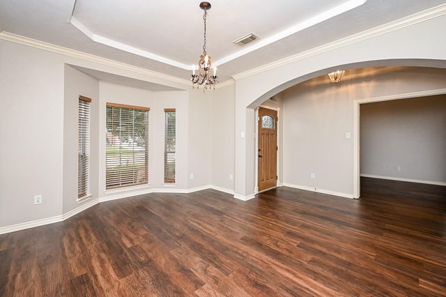 8135 Cove Timbers Lane, Tomball, TX 77375