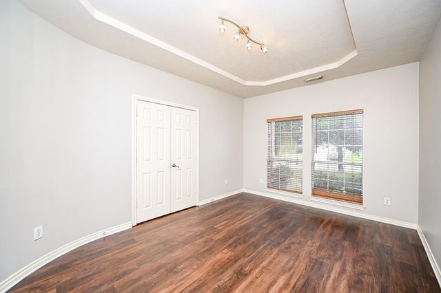 8135 Cove Timbers Lane, Tomball, TX 77375