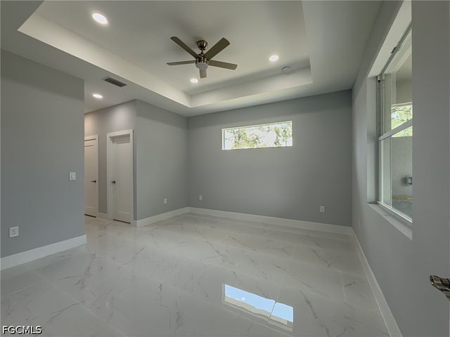 438 Raymer ST, Lehigh Acres, FL 33974