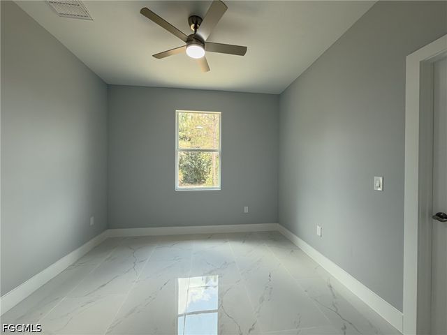 438 Raymer ST, Lehigh Acres, FL 33974