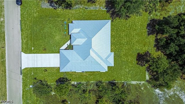438 Raymer ST, Lehigh Acres, FL 33974
