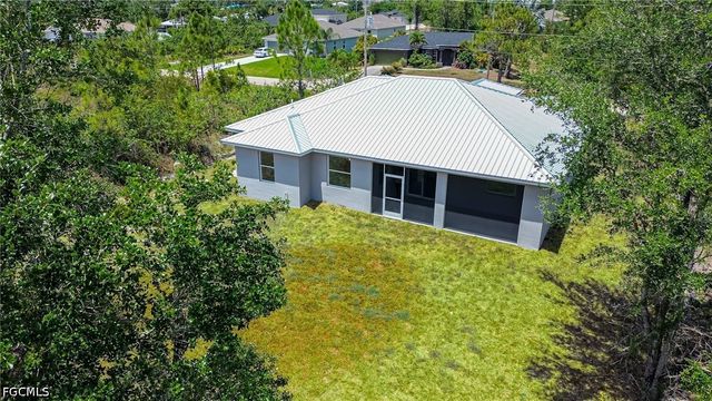 438 Raymer ST, Lehigh Acres, FL 33974