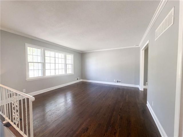 9716 Hardesty Avenue, Kansas City, MO 64137