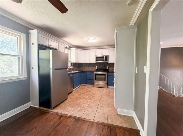 9716 Hardesty Avenue, Kansas City, MO 64137