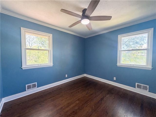 9716 Hardesty Avenue, Kansas City, MO 64137