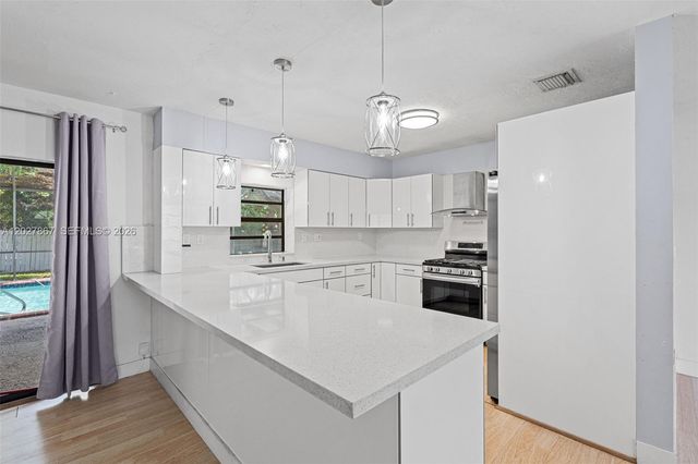 9110 Caribbean Blvd, Cutler Bay, FL 33157