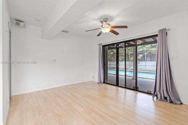 9110 Caribbean Blvd, Cutler Bay, FL 33157