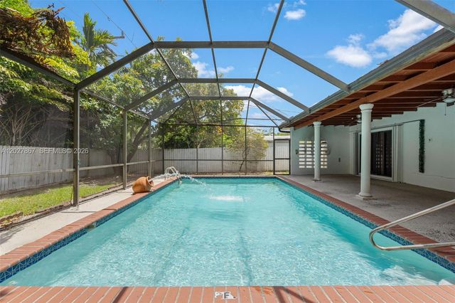9110 Caribbean Blvd, Cutler Bay, FL 33157