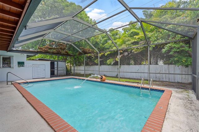 9110 Caribbean Blvd, Cutler Bay, FL 33157