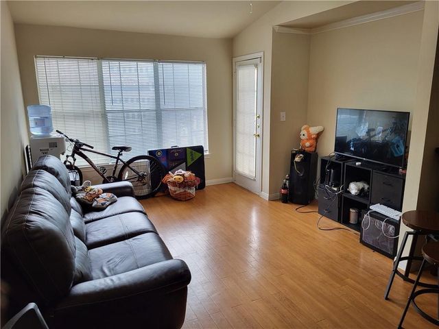 501 W 26th ST 316, Austin, TX 78705