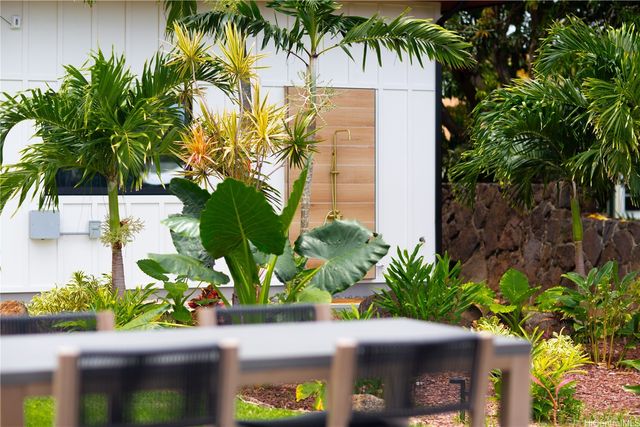 485 Wanaao Road, Kailua, HI 96734