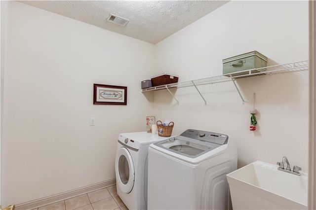 7208 Sunset Boulevard, Loganville, GA 30052