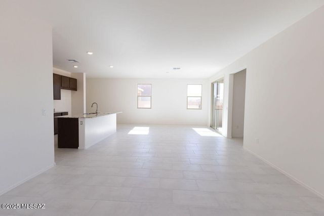 17090 S Paseo Cielo Gris, Sahuarita, AZ 85629