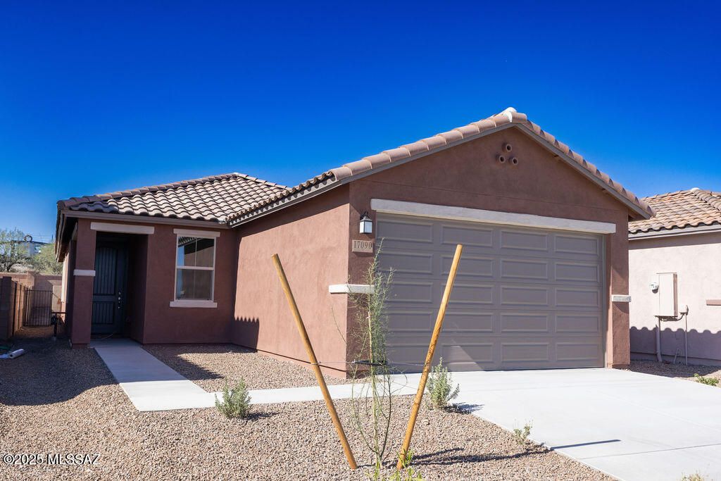 17090 S Paseo Cielo Gris, Sahuarita, AZ 85629