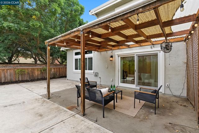 5 San Carlo Ct, Danville, CA 94526