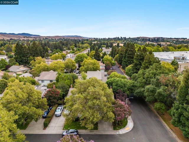 5 San Carlo Ct, Danville, CA 94526
