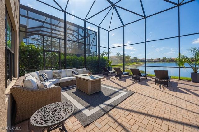 13905 Luna DR, Naples, FL 34109