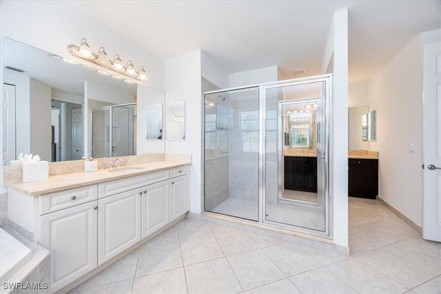 13905 Luna DR, Naples, FL 34109