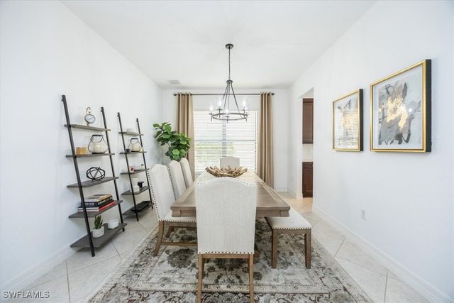 13905 Luna DR, Naples, FL 34109