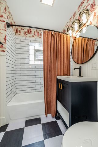 5548 S Kilbourn Avenue, Chicago, IL 60629