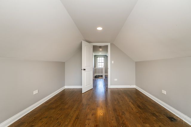 5548 S Kilbourn Avenue, Chicago, IL 60629