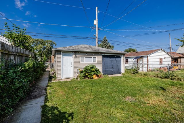 5548 S Kilbourn Avenue, Chicago, IL 60629