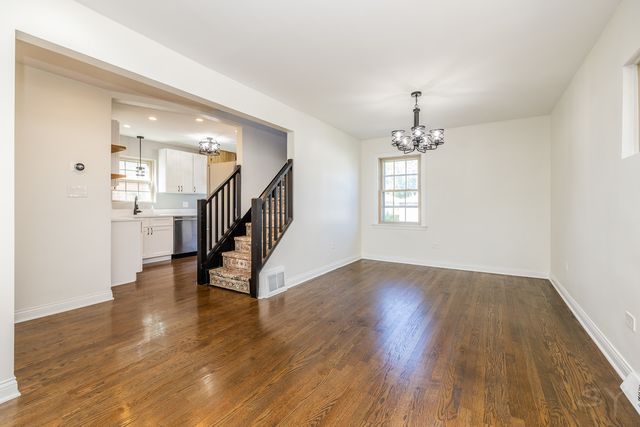 5548 S Kilbourn Avenue, Chicago, IL 60629