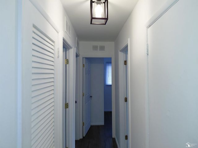 6849 Cornell St Street, Taylor, MI 48180