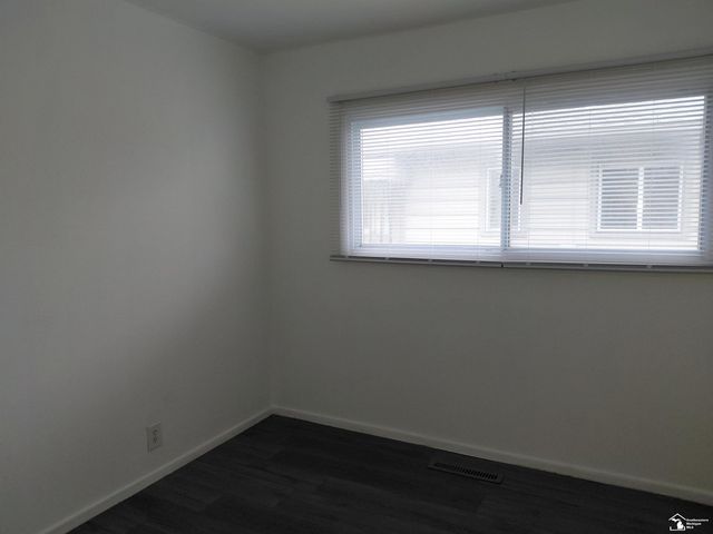 6849 Cornell St Street, Taylor, MI 48180