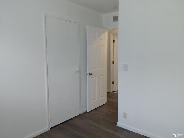 6849 Cornell St Street, Taylor, MI 48180