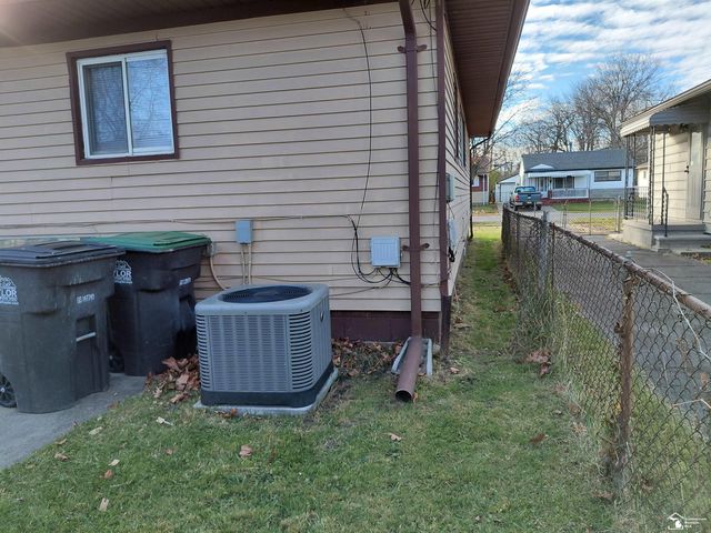 6849 Cornell St Street, Taylor, MI 48180