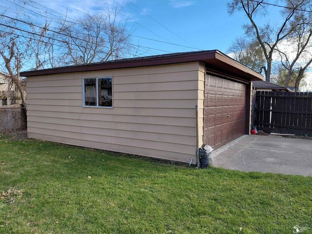 6849 Cornell St Street, Taylor, MI 48180