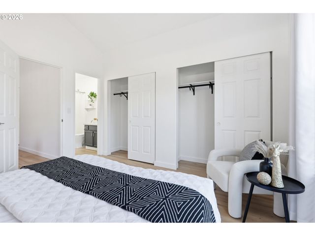 9459 N CALHOUN Ave, Portland, OR 97203