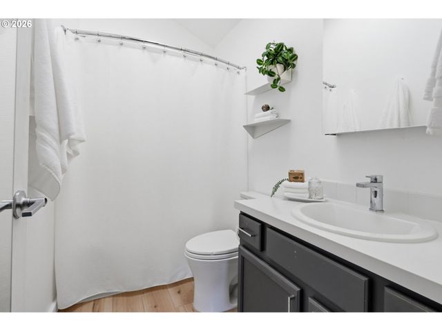 9459 N CALHOUN Ave, Portland, OR 97203