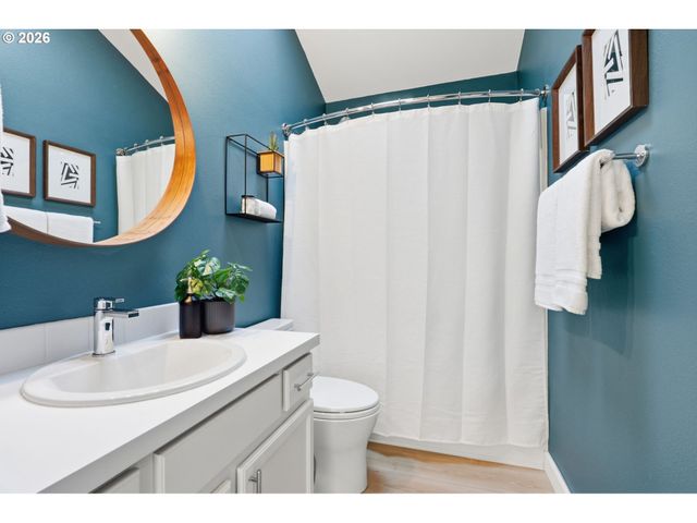 9459 N CALHOUN Ave, Portland, OR 97203