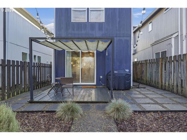 9459 N CALHOUN Ave, Portland, OR 97203