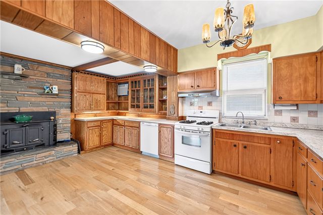2980 Ruthwood Ave, Baldwin Boro, PA 15227
