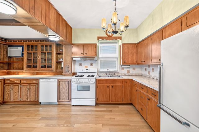 2980 Ruthwood Ave, Baldwin Boro, PA 15227