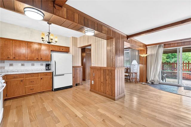 2980 Ruthwood Ave, Baldwin Boro, PA 15227