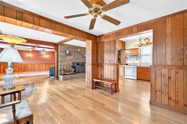 2980 Ruthwood Ave, Baldwin Boro, PA 15227