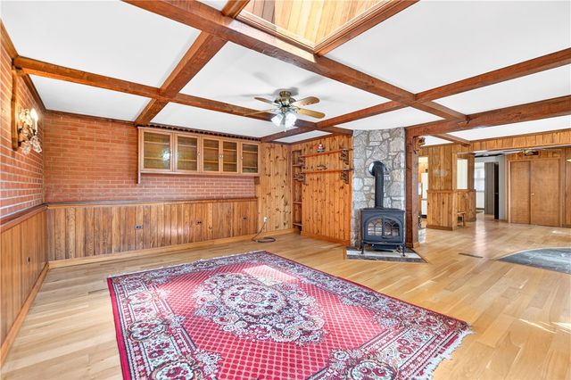 2980 Ruthwood Ave, Baldwin Boro, PA 15227