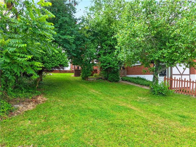 2980 Ruthwood Ave, Baldwin Boro, PA 15227