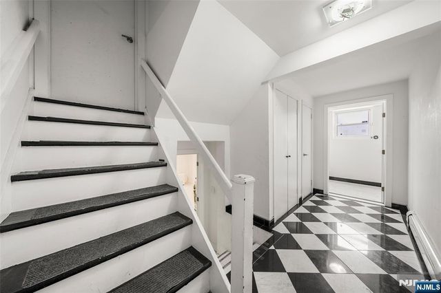 1095 Palisade Avenue, Fort Lee, NJ 07024