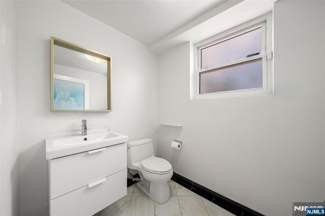 1095 Palisade Avenue, Fort Lee, NJ 07024