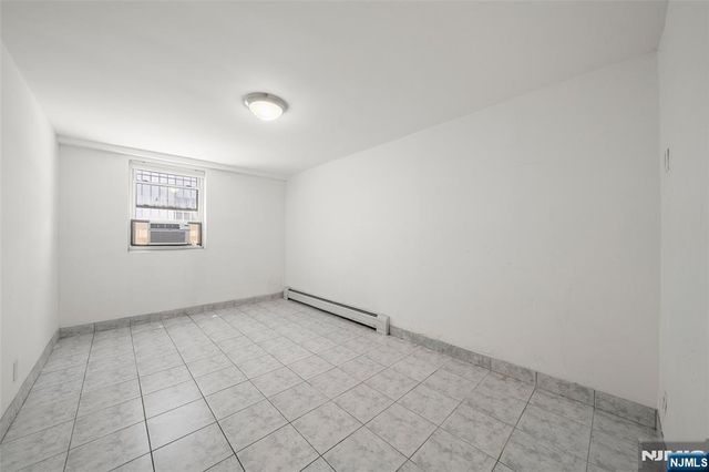 1095 Palisade Avenue, Fort Lee, NJ 07024