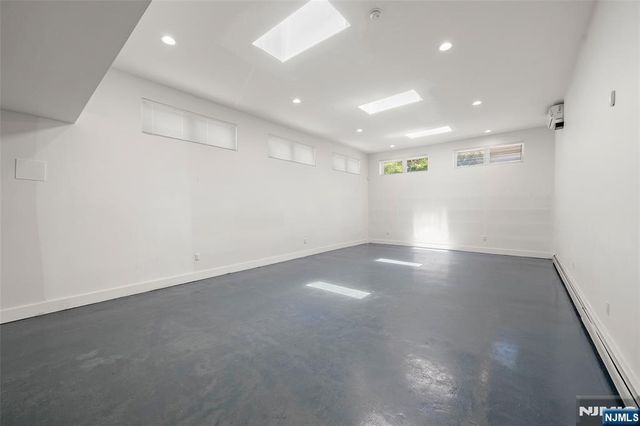 1095 Palisade Avenue, Fort Lee, NJ 07024