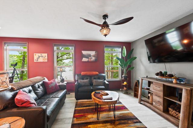 9082 Axsom Branch Road, Nashville, IN 47448