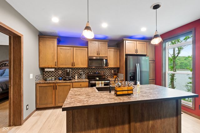 9082 Axsom Branch Road, Nashville, IN 47448