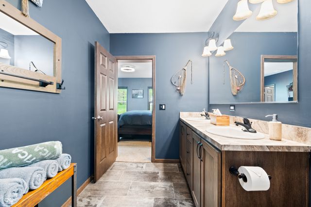9082 Axsom Branch Road, Nashville, IN 47448