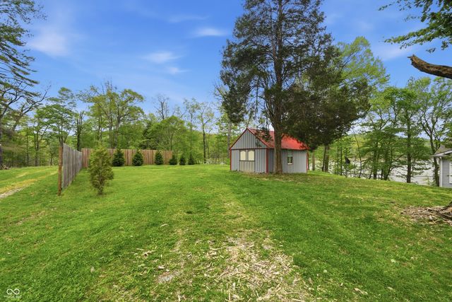 9082 Axsom Branch Road, Nashville, IN 47448
